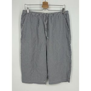 Karen Scott Striped Black White Capri Pants